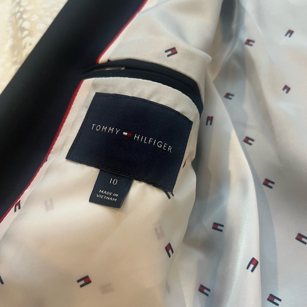 Tommy Hilfiger Black Blazer with Patterned Lining
